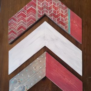 Farmhouse Christmas Wood Chevrons